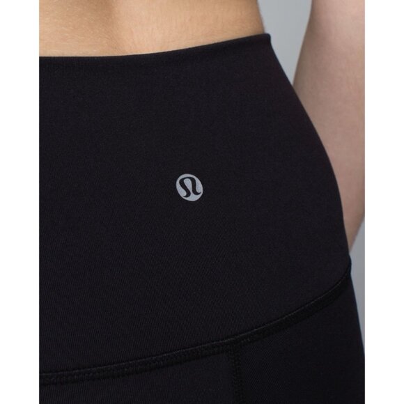 Lululemon Wunder Under Crop (Roll Down) - Picture 3 of 9